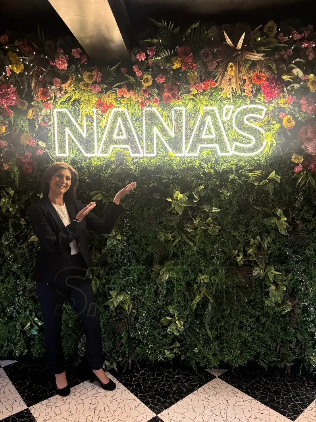 Cocktails and social drinks at Nana's